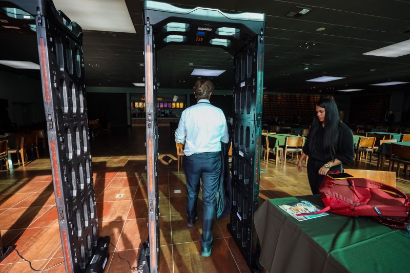  <div class='credito_fotos'>Foto: Bruno Cecim / Ag.Pará &nbsp;&nbsp;|&nbsp;&nbsp; <a href='/midias/2024/originais/18030_e06db922-de3a-e68e-5a58-639b4f1888ee.jpg' download><i class='fa-solid fa-download'></i> Download</a></div>