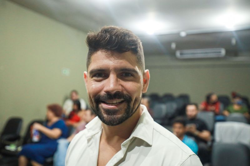 Tiago Homci - Aluno <div class='credito_fotos'>Foto: Marcelo Lelis / Ag. Pará &nbsp;&nbsp;|&nbsp;&nbsp; <a href='/midias/2024/originais/18144_8b7487a4-b37e-313e-2d6e-c6b47184cdeb.jpg' download><i class='fa-solid fa-download'></i> Download</a></div>