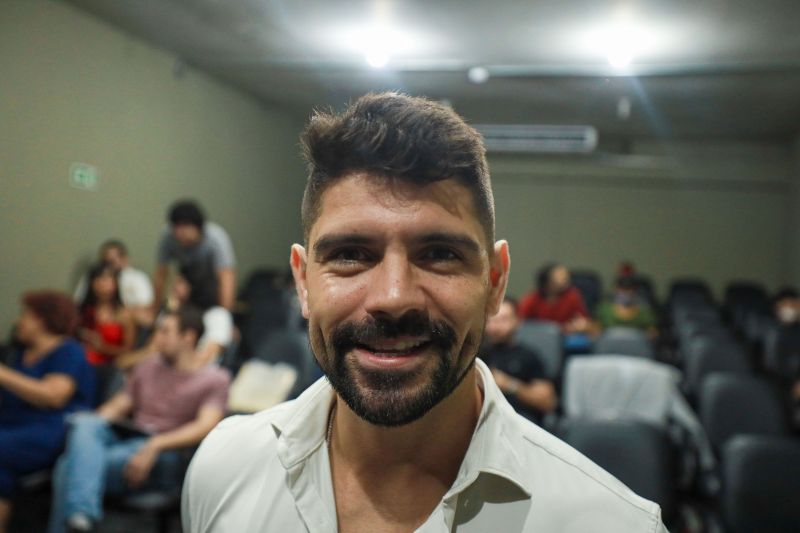 Tiago Homci - Aluno <div class='credito_fotos'>Foto: Marcelo Lelis / Ag. Pará &nbsp;&nbsp;|&nbsp;&nbsp; <a href='/midias/2024/originais/18144_c3216ca1-35ec-9470-b342-23e57456b73a.jpg' download><i class='fa-solid fa-download'></i> Download</a></div>