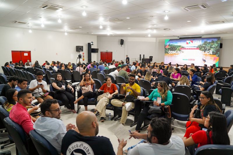  <div class='credito_fotos'>Foto: Bruno Cecim / Ag.Pará &nbsp;&nbsp;|&nbsp;&nbsp; <a href='/midias/2024/originais/18213_f373931e-9e36-c1f1-5b17-eb6f8c29d562.jpg' download><i class='fa-solid fa-download'></i> Download</a></div>