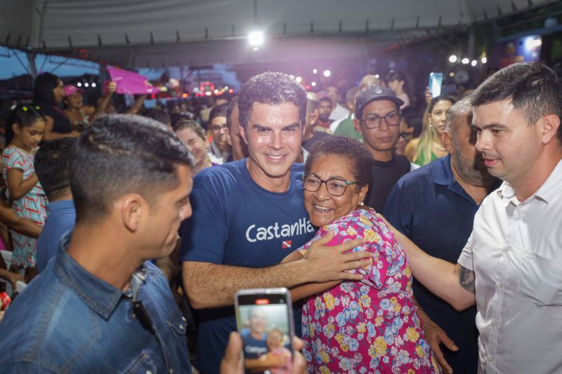 Evento GOV. HELDER BARBALHO EM  CASTANHAL - Fotos Pedro Guerreiro/ AgPará 

ARTESANATO MODELO
ENTREGA VIATURA ROSA DEAM 
ENTREGA VIATURAS PM 
TITULOS DE TERRA
SUA CASA
PRONUNCIAMENTO <div class='credito_fotos'>Foto: Pedro Guerreiro / Ag. Pará &nbsp;&nbsp;|&nbsp;&nbsp; <a href='/midias/2024/originais/18216_1c35174f-64ed-9710-762e-c6839cb23dde.jpg' download><i class='fa-solid fa-download'></i> Download</a></div>