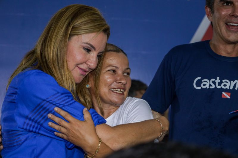Evento GOV. HELDER BARBALHO EM  CASTANHAL - Fotos Pedro Guerreiro/ AgPará 

ARTESANATO MODELO
ENTREGA VIATURA ROSA DEAM 
ENTREGA VIATURAS PM 
TITULOS DE TERRA
SUA CASA
PRONUNCIAMENTO <div class='credito_fotos'>Foto: Pedro Guerreiro / Ag. Pará &nbsp;&nbsp;|&nbsp;&nbsp; <a href='/midias/2024/originais/18216_48781c0a-48c2-2903-8317-27634899b3c1.jpg' download><i class='fa-solid fa-download'></i> Download</a></div>