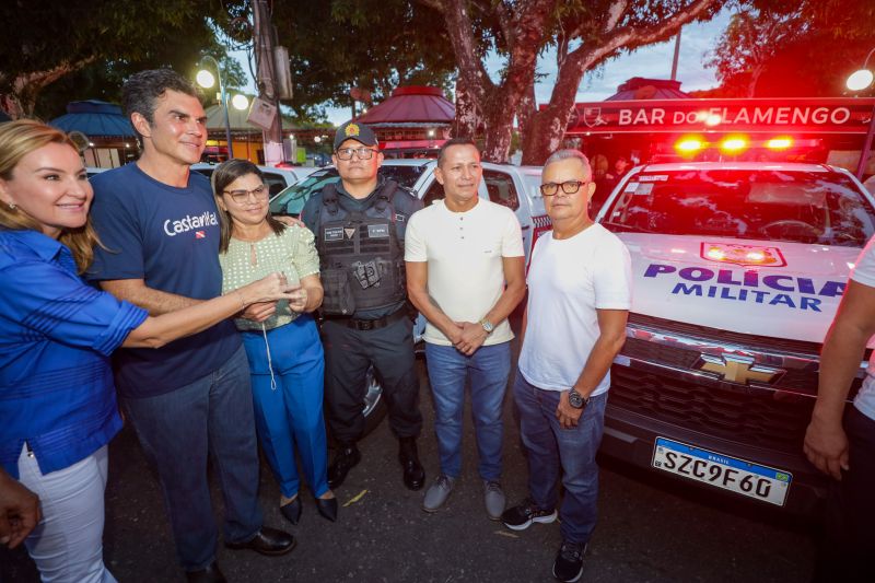 Evento GOV. HELDER BARBALHO EM  CASTANHAL - Fotos Pedro Guerreiro/ AgPará 

ARTESANATO MODELO
ENTREGA VIATURA ROSA DEAM 
ENTREGA VIATURAS PM 
TITULOS DE TERRA
SUA CASA
PRONUNCIAMENTO <div class='credito_fotos'>Foto: Pedro Guerreiro / Ag. Pará &nbsp;&nbsp;|&nbsp;&nbsp; <a href='/midias/2024/originais/18216_67788a5f-4f71-1283-fff3-734d5b36ff04.jpg' download><i class='fa-solid fa-download'></i> Download</a></div>