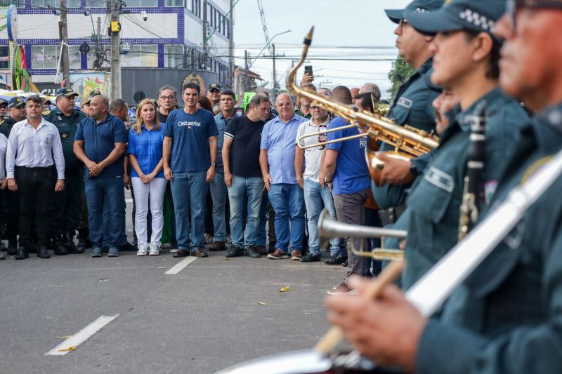 Evento GOV. HELDER BARBALHO EM  CASTANHAL - Fotos Pedro Guerreiro/ AgPará 

ARTESANATO MODELO
ENTREGA VIATURA ROSA DEAM 
ENTREGA VIATURAS PM 
TITULOS DE TERRA
SUA CASA
PRONUNCIAMENTO <div class='credito_fotos'>Foto: Pedro Guerreiro / Ag. Pará &nbsp;&nbsp;|&nbsp;&nbsp; <a href='/midias/2024/originais/18216_7315e91e-7fb6-eaee-9432-326e4f4b1551.jpg' download><i class='fa-solid fa-download'></i> Download</a></div>