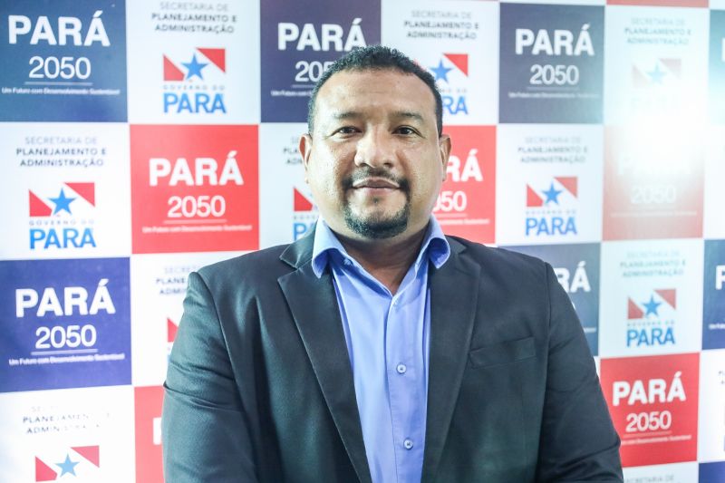 Wanderclay Nascimento, diretor  Saneamento Ambiental da Secretaria das Cidades e Integração Regional (SECIR) <div class='credito_fotos'>Foto: Bruno Cecim / Ag.Pará &nbsp;&nbsp;|&nbsp;&nbsp; <a href='/midias/2024/originais/18406_261881c2-5022-ada8-9c47-ea6299a489f0.jpg' download><i class='fa-solid fa-download'></i> Download</a></div>