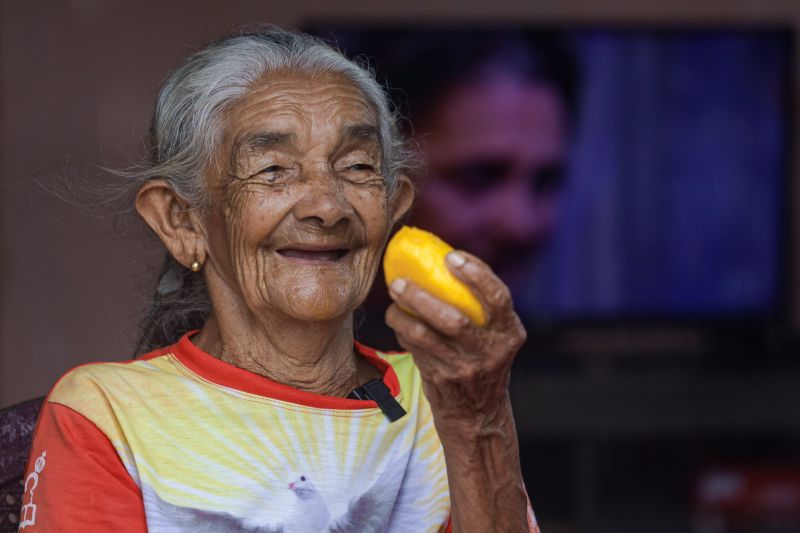 Raimunda Matos (personagem pavimentação asfáltica) <div class='credito_fotos'>Foto: Pedro Guerreiro / Ag. Pará &nbsp;&nbsp;|&nbsp;&nbsp; <a href='/midias/2024/originais/18510_c7f4e61c-bf72-1c4d-ae4c-958f227d86ca.jpg' download><i class='fa-solid fa-download'></i> Download</a></div>