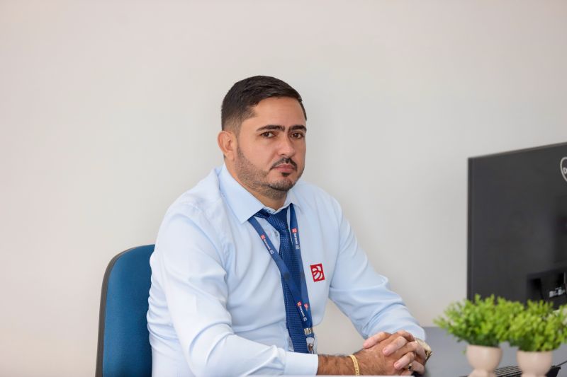 Eduardo Alves gerente da agência <div class='credito_fotos'>Foto: Bruno Cruz / Ag. Pará &nbsp;&nbsp;|&nbsp;&nbsp; <a href='/midias/2024/originais/18578_e7e20277-2065-44d5-2064-c7281fb48bf0.jpg' download><i class='fa-solid fa-download'></i> Download</a></div>