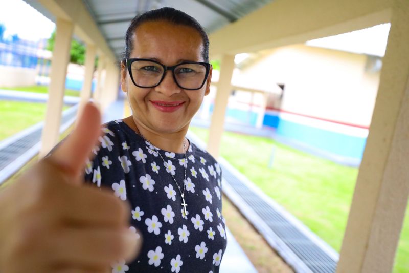 Katia Cilene Dias Aguiar - Diretora