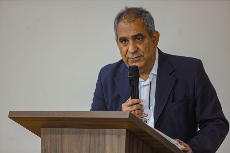 Cezar Britto <div class='credito_fotos'>Foto: Bruno Cecim / Ag.Pará &nbsp;&nbsp;|&nbsp;&nbsp; <a href='/midias/2024/originais/18635_442e1331-4b97-263e-0a02-7978a8a4f1ec.jpg' download><i class='fa-solid fa-download'></i> Download</a></div>