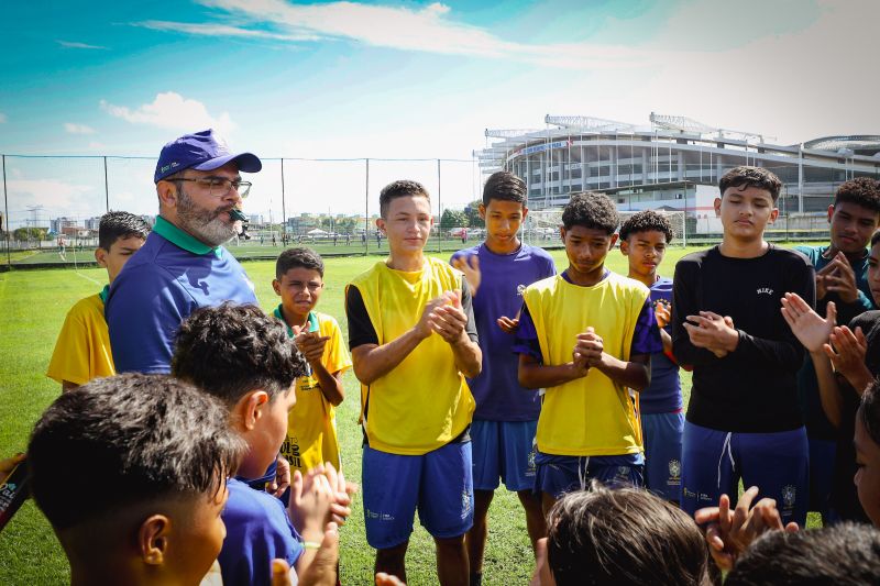 Maurício Barreto, professor de Ed. Física SEEL <div class='credito_fotos'>Foto: Pedro Guerreiro / Ag. Pará &nbsp;&nbsp;|&nbsp;&nbsp; <a href='/midias/2024/originais/18685_b9d08848-585a-2932-46d0-4aa26e623f46.jpg' download><i class='fa-solid fa-download'></i> Download</a></div>