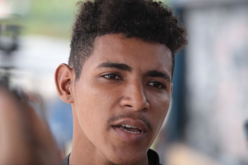 Kelissom junior -morador <div class='credito_fotos'>Foto: Bruno Cruz / Ag. Pará &nbsp;&nbsp;|&nbsp;&nbsp; <a href='/midias/2024/originais/18703_d93e0bb6-4256-7eff-c853-92a2c763e599.jpg' download><i class='fa-solid fa-download'></i> Download</a></div>