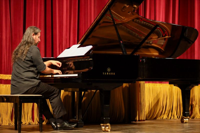  <div class='credito_fotos'>Foto: Bruno Cecim / Ag.Pará &nbsp;&nbsp;|&nbsp;&nbsp; <a href='/midias/2024/originais/18725_c0a12032-70e0-c5a4-6b20-a8d6a530ecb5.jpg' download><i class='fa-solid fa-download'></i> Download</a></div>