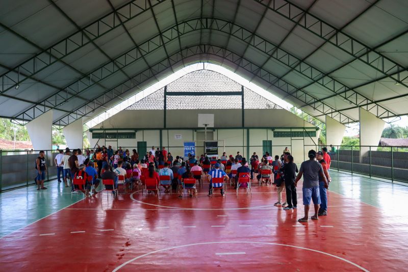 MOJU - Mutirão Regulariza Pará / FOTOS: Antonio Darwich/Ascom-Semas

Semas faz Mutirão do Regulariza Pará em comunidades de Moju
 <div class='credito_fotos'>Foto: ASCOM / SEMAS &nbsp;&nbsp;|&nbsp;&nbsp; <a href='/midias/2024/originais/18746_dc421e35-b720-78f1-7277-79861fdf4dbe.jpg' download><i class='fa-solid fa-download'></i> Download</a></div>