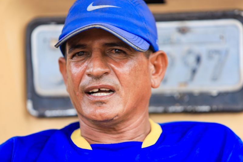 Personagem PA 481 Barcarena - Antônio Pimenta, borracheiro <div class='credito_fotos'>Foto: Bruno Cruz / Ag. Pará &nbsp;&nbsp;|&nbsp;&nbsp; <a href='/midias/2024/originais/18796_77e69502-f20a-5992-0406-bbfc0b0de795.jpg' download><i class='fa-solid fa-download'></i> Download</a></div>