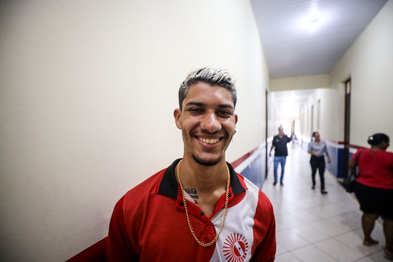 Filipe Henrique, Aluno do curso técnico em comércio <div class='credito_fotos'>Foto: Marcelo Lelis / Ag. Pará &nbsp;&nbsp;|&nbsp;&nbsp; <a href='/midias/2024/originais/18885_18dc67f1-5cf0-9687-2175-5c0b406e7e2e.jpg' download><i class='fa-solid fa-download'></i> Download</a></div>