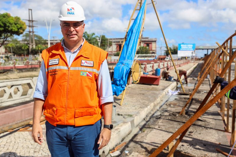 Adler Silveira, Secretário da Seinfra  <div class='credito_fotos'>Foto: Bruno Cecim / Ag.Pará &nbsp;&nbsp;|&nbsp;&nbsp; <a href='/midias/2024/originais/18908_c712f4f1-43f0-8585-7c76-2812ae3b42de.jpg' download><i class='fa-solid fa-download'></i> Download</a></div>