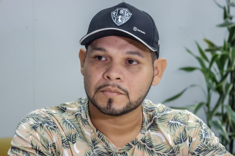 Alan Palheta - inspetor de qualidade - comércio de exportação - Maria de Fátima, 71 anos <div class='credito_fotos'>Foto: Bruno Cecim / Ag.Pará &nbsp;&nbsp;|&nbsp;&nbsp; <a href='/midias/2024/originais/19969_e769f12c-2bb2-cdf9-7acd-26b2fc4f2df1.jpg' download><i class='fa-solid fa-download'></i> Download</a></div>