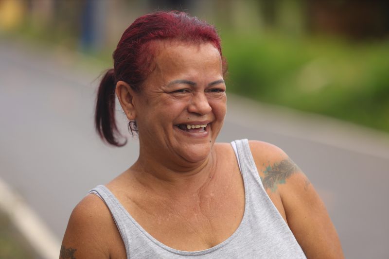 Diane da Cunha - 47 - moradora Marituba, nascida e criada - Rua Fernando Bahia <div class='credito_fotos'>Foto: Bruno Cecim / Ag.Pará &nbsp;&nbsp;|&nbsp;&nbsp; <a href='/midias/2024/originais/19987_5e985a69-20cc-0846-1bba-aabfe38088f9.jpg' download><i class='fa-solid fa-download'></i> Download</a></div>