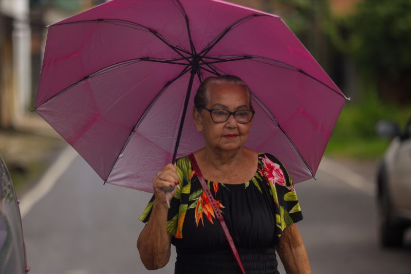 Beatriz Silva - aposentada - Rua Curuça - 71 anos - quase 50 anos mora em Marituba <div class='credito_fotos'>Foto: Bruno Cecim / Ag.Pará &nbsp;&nbsp;|&nbsp;&nbsp; <a href='/midias/2024/originais/19987_d5c1a591-7d79-85b4-2e0c-e2264c5cf71b.jpg' download><i class='fa-solid fa-download'></i> Download</a></div>