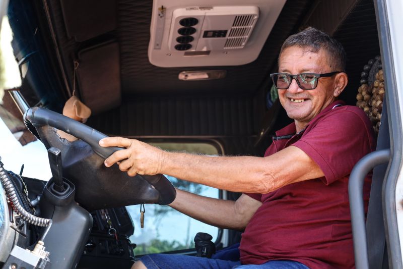 Caminhoneiro, Natalicio Neto <div class='credito_fotos'>Foto: Bruno Cecim / Ag.Pará &nbsp;&nbsp;|&nbsp;&nbsp; <a href='/midias/2024/originais/20013_25a4f7b0-5988-dfbc-2a25-f6d6f8feb03d.jpg' download><i class='fa-solid fa-download'></i> Download</a></div>