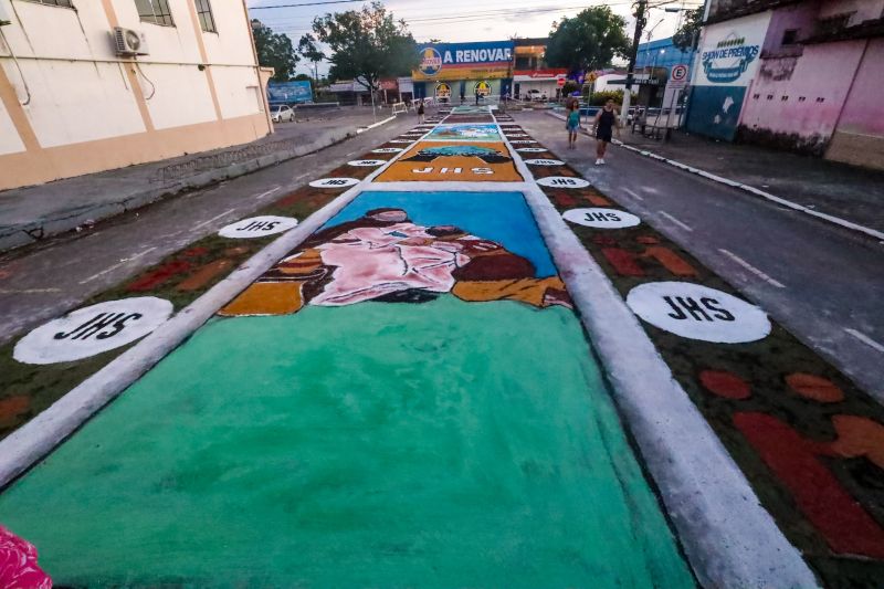 Tradição cultural e religiosa leva fiéis às ruas de Capanema para celebrar Corpus Christi 

FOTOS: ALEX RIBEIRO/AGPARÁ <div class='credito_fotos'>Foto: Alex Ribeiro / Ag. Pará &nbsp;&nbsp;|&nbsp;&nbsp; <a href='/midias/2024/originais/20055_58298fa6-3bed-c073-01d3-58fc0872032b.jpg' download><i class='fa-solid fa-download'></i> Download</a></div>