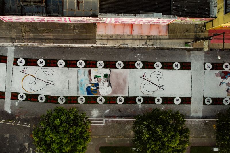 Tradição cultural e religiosa leva fiéis às ruas de Capanema para celebrar Corpus Christi 


Fotos: Augusto Miranda / AGPARÁ <div class='credito_fotos'>Foto: Augusto Miranda / Ag. Pará &nbsp;&nbsp;|&nbsp;&nbsp; <a href='/midias/2024/originais/20057_11e2d1c6-b4c8-91cf-d6b0-e224e4b35686.jpg' download><i class='fa-solid fa-download'></i> Download</a></div>