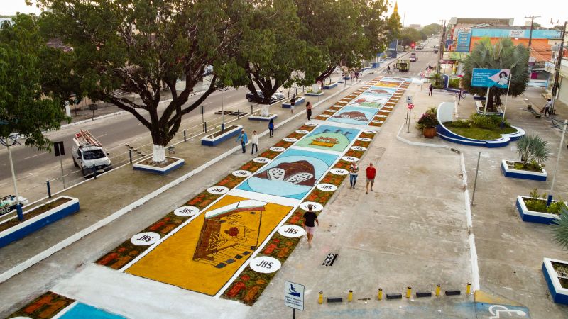 Tradição cultural e religiosa leva fiéis às ruas de Capanema para celebrar Corpus Christi 


Fotos: Augusto Miranda / AGPARÁ <div class='credito_fotos'>Foto: Augusto Miranda / Ag. Pará &nbsp;&nbsp;|&nbsp;&nbsp; <a href='/midias/2024/originais/20057_2c4dacd7-1641-d4ef-34db-f151b61092d6.jpg' download><i class='fa-solid fa-download'></i> Download</a></div>