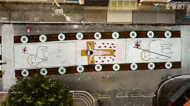 Tradição cultural e religiosa leva fiéis às ruas de Capanema para celebrar Corpus Christi 


Fotos: Augusto Miranda / AGPARÁ <div class='credito_fotos'>Foto: Augusto Miranda / Ag. Pará &nbsp;&nbsp;|&nbsp;&nbsp; <a href='/midias/2024/originais/20057_e626261f-16dc-61bf-9744-2a845deaacc6.jpg' download><i class='fa-solid fa-download'></i> Download</a></div>