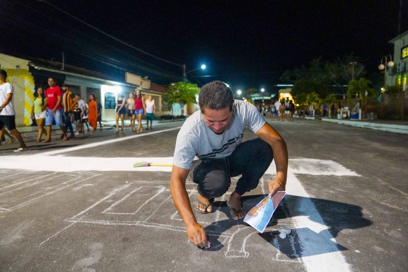 Tradição cultural e religiosa leva fiéis às ruas de Capanema para celebrar Corpus Christi 

FOTOS: WELLINGTON COELHO / AGPARÁ <div class='credito_fotos'>Foto: Wellyngton Coelho / Ag.Pará &nbsp;&nbsp;|&nbsp;&nbsp; <a href='/midias/2024/originais/20059_88922477-6bc4-391b-9792-84f8c3b700db.jpg' download><i class='fa-solid fa-download'></i> Download</a></div>
