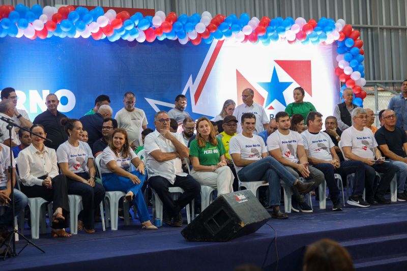 Agenda Gov PEIXE BOI - Fotos Pedro Guerreiro

PopulaÃ§Ã£o de Peixe-Boi comemora a entrega de nova escola Jonathas Pontes Athias <div class='credito_fotos'>Foto: Pedro Guerreiro / Ag. Pará &nbsp;&nbsp;|&nbsp;&nbsp; <a href='/midias/2024/originais/20066_d356100f-8b5f-c5a5-e34a-b4e27560f328.jpg' download><i class='fa-solid fa-download'></i> Download</a></div>