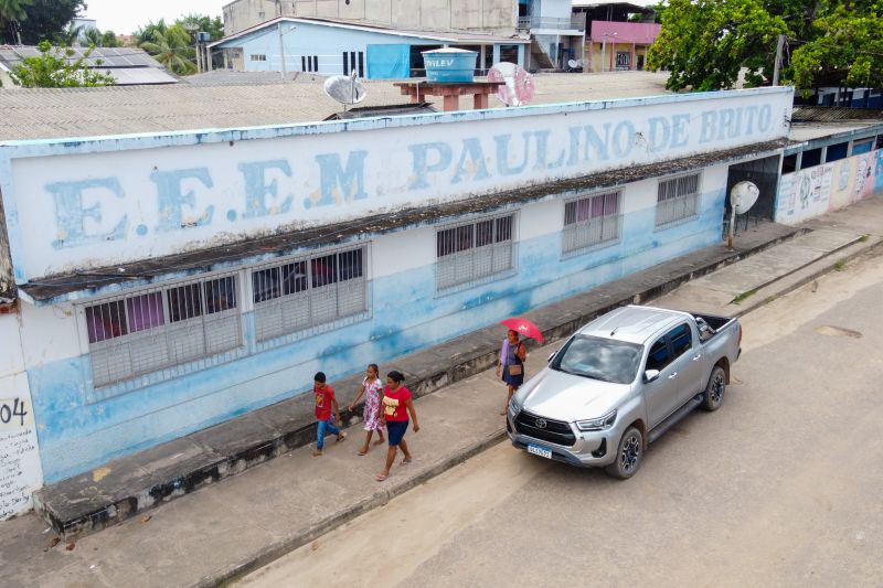 Local onde será construída a nova Escola Paulino de Brito • Centro Especializado de Atendimento a Meninas e Mulheres Marajoaras <div class='credito_fotos'>Foto: Marcelo Souza /Ag.Pará &nbsp;&nbsp;|&nbsp;&nbsp; <a href='/midias/2024/originais/20113_08a137e8-28a8-e818-69ad-4b991f1f5739.jpg' download><i class='fa-solid fa-download'></i> Download</a></div>