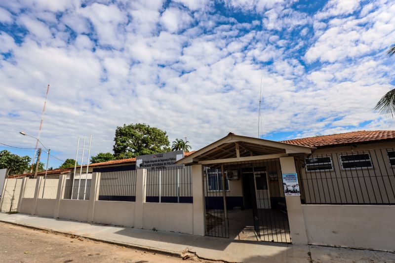 Local onde será construída a nova Escola Paulino de Brito • Centro Especializado de Atendimento a Meninas e Mulheres Marajoaras <div class='credito_fotos'>Foto: Marcelo Lelis / Ag. Pará &nbsp;&nbsp;|&nbsp;&nbsp; <a href='/midias/2024/originais/20113_2776aadd-8976-04ca-6df8-5e9f6200f0c6.jpg' download><i class='fa-solid fa-download'></i> Download</a></div>