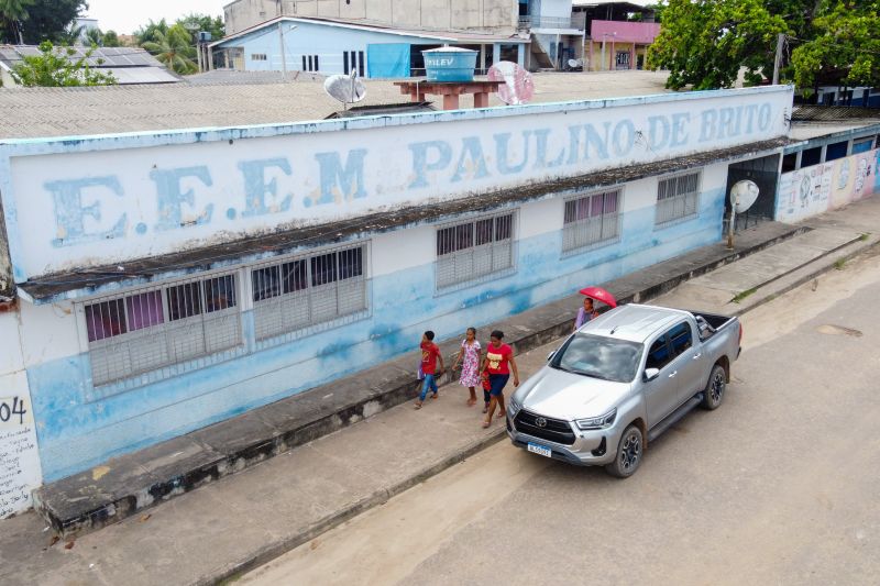 Local onde será construída a nova Escola Paulino de Brito • Centro Especializado de Atendimento a Meninas e Mulheres Marajoaras <div class='credito_fotos'>Foto: Marcelo Souza /Ag.Pará &nbsp;&nbsp;|&nbsp;&nbsp; <a href='/midias/2024/originais/20113_e3745ed2-9f25-fcf9-9d22-d2a9b6431099.jpg' download><i class='fa-solid fa-download'></i> Download</a></div>