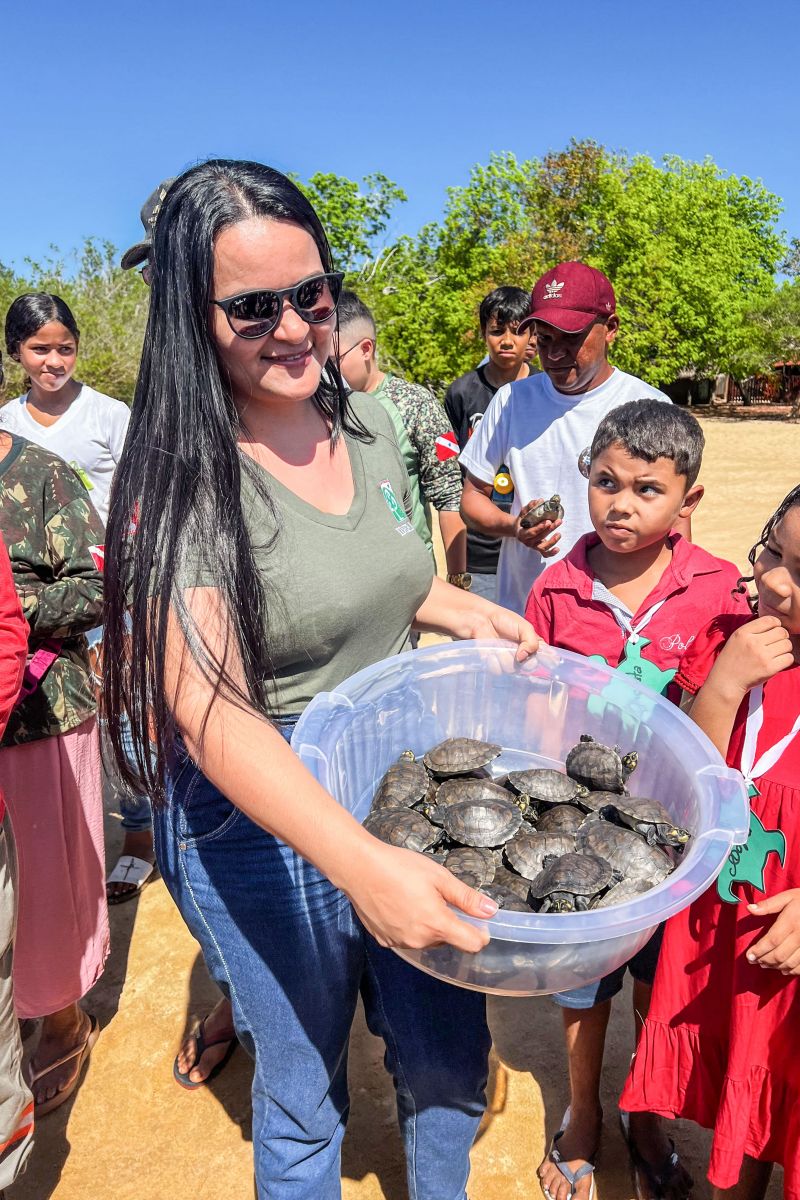 Soltura de 3 mil quelônios no rio Araguaia marcam programação pelo “Junho Verde” no sudeste paraense <div class='credito_fotos'>Foto: João Vitor Santos / Ascom Ideflor-Bio &nbsp;&nbsp;|&nbsp;&nbsp; <a href='/midias/2024/originais/20124_76c0f072-e8fc-da7d-1e20-65689ce373fb.jpg' download><i class='fa-solid fa-download'></i> Download</a></div>