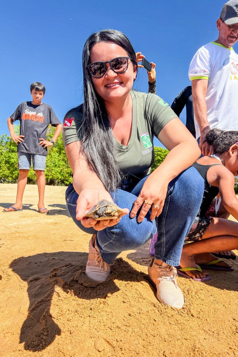 Soltura de 3 mil quelônios no rio Araguaia marcam programação pelo “Junho Verde” no sudeste paraense <div class='credito_fotos'>Foto: João Vitor Santos / Ascom Ideflor-Bio &nbsp;&nbsp;|&nbsp;&nbsp; <a href='/midias/2024/originais/20124_7fabffe4-5a5f-8a65-3b39-ac80a39be417.jpg' download><i class='fa-solid fa-download'></i> Download</a></div>