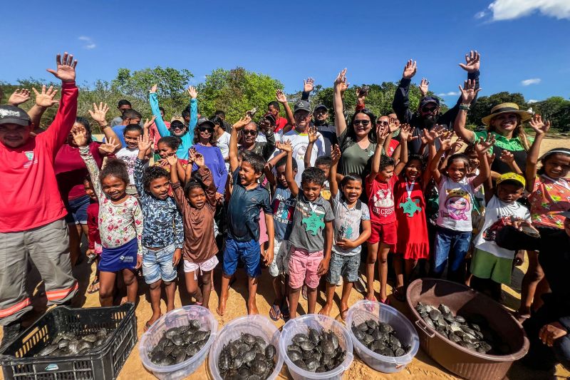 Soltura de 3 mil quelônios no rio Araguaia marcam programação pelo “Junho Verde” no sudeste paraense <div class='credito_fotos'>Foto: João Vitor Santos / Ascom Ideflor-Bio &nbsp;&nbsp;|&nbsp;&nbsp; <a href='/midias/2024/originais/20124_ce222674-55d4-93a7-792d-b5fd296e2945.jpg' download><i class='fa-solid fa-download'></i> Download</a></div>
