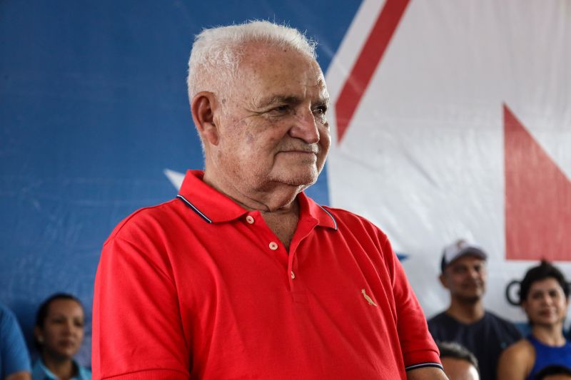 
Bragança - Entrega de Títulos de Terra - Entrega de CAR Validados para a Agricultura Familiar - Programa Regulariza Pará - Entrega de Motocicletas da Linha CredCidadão Mototaxista Pai D’Égua - Fotos Bruno Cecim/Agência Pará <div class='credito_fotos'>Foto: Bruno Cecim / Ag.Pará &nbsp;&nbsp;|&nbsp;&nbsp; <a href='/midias/2024/originais/20139_7dd65fd2-dfa0-77d7-b18b-e6fb46a35eb1.jpg' download><i class='fa-solid fa-download'></i> Download</a></div>