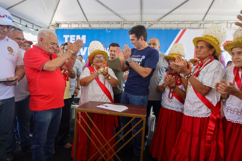 
Bragança - Entrega de Títulos de Terra - Entrega de CAR Validados para a Agricultura Familiar - Programa Regulariza Pará - Entrega de Motocicletas da Linha CredCidadão Mototaxista Pai D’Égua - Fotos Bruno Cecim/Agência Pará <div class='credito_fotos'>Foto: Bruno Cecim / Ag.Pará &nbsp;&nbsp;|&nbsp;&nbsp; <a href='/midias/2024/originais/20139_eeed88bd-4fea-fcac-ec96-e4113c364ca0.jpg' download><i class='fa-solid fa-download'></i> Download</a></div>