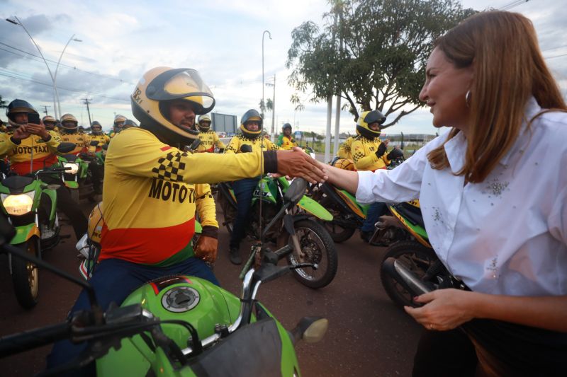 inauguração complexo esportivo 
Barcarena
Fotos:Bruno cruz/ Ag Pará 
 <div class='credito_fotos'>Foto: Bruno Cruz / Ag. Pará &nbsp;&nbsp;|&nbsp;&nbsp; <a href='/midias/2024/originais/20146_b72b4b93-5f7e-1445-00db-7d9ddc46c99a.jpg' download><i class='fa-solid fa-download'></i> Download</a></div>