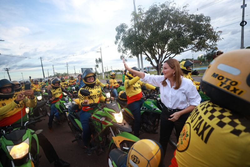 inauguração complexo esportivo 
Barcarena
Fotos:Bruno cruz/ Ag Pará 
 <div class='credito_fotos'>Foto: Bruno Cruz / Ag. Pará &nbsp;&nbsp;|&nbsp;&nbsp; <a href='/midias/2024/originais/20146_f679db1e-eb4e-cf13-575d-800f59741322.jpg' download><i class='fa-solid fa-download'></i> Download</a></div>