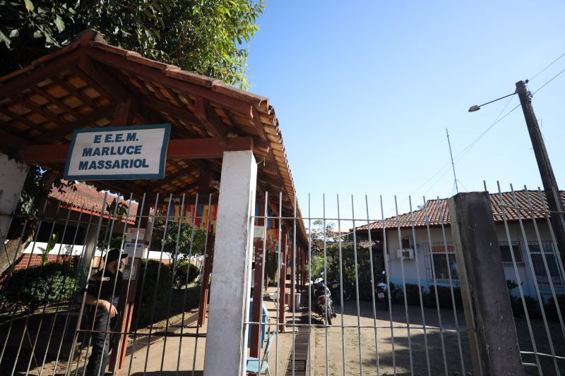  EEEM Professora Marluce Massariol de Souza, que será reconstruída <div class='credito_fotos'>Foto: Marcelo Lelis / Ag. Pará &nbsp;&nbsp;|&nbsp;&nbsp; <a href='/midias/2024/originais/20172_6f09ff9e-564f-6823-6df6-50319095db93.jpg' download><i class='fa-solid fa-download'></i> Download</a></div>