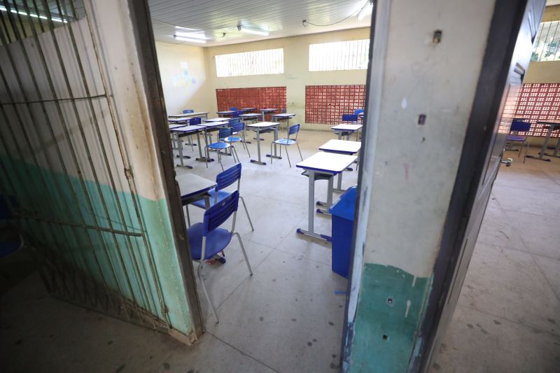  EEEM Professora Marluce Massariol de Souza, que será reconstruída <div class='credito_fotos'>Foto: Marcelo Lelis / Ag. Pará &nbsp;&nbsp;|&nbsp;&nbsp; <a href='/midias/2024/originais/20172_d4ffec20-9204-509d-943f-3e22cf3bba1f.jpg' download><i class='fa-solid fa-download'></i> Download</a></div>