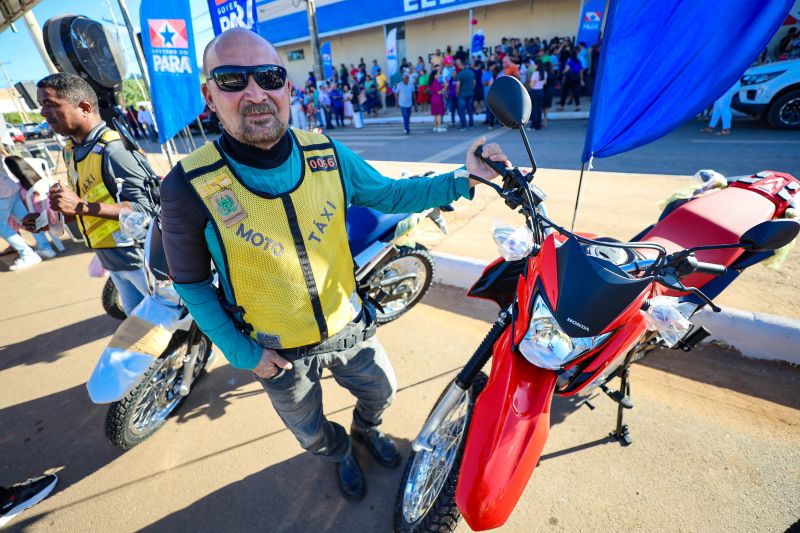 Pedro Paulino Pinto da Silva - Mototaxista <div class='credito_fotos'>Foto: Marcelo Lelis / Ag. Pará &nbsp;&nbsp;|&nbsp;&nbsp; <a href='/midias/2024/originais/20178_4b4e5e90-ebc6-e202-b102-7a44c7bcabbd.jpg' download><i class='fa-solid fa-download'></i> Download</a></div>