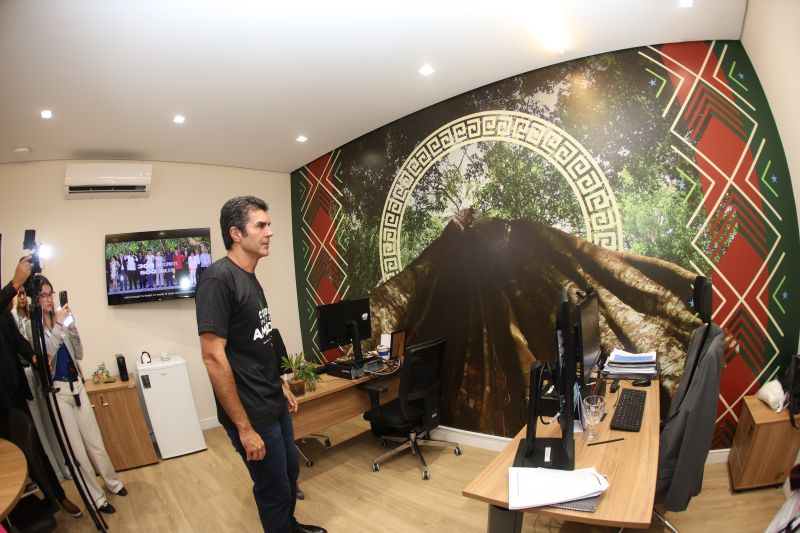  <div class='credito_fotos'>Foto: Marco Santos / Ag. Pará &nbsp;&nbsp;|&nbsp;&nbsp; <a href='/midias/2024/originais/20247_39bc1633-34a9-3b79-3b8a-199457385201.jpg' download><i class='fa-solid fa-download'></i> Download</a></div>