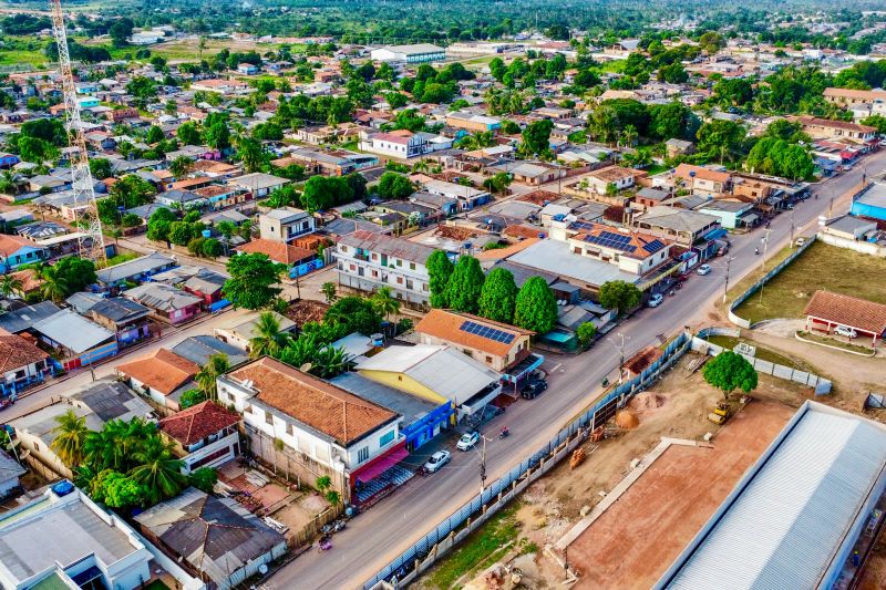 20/06/24 ALMEIRIM
Inauguração do Complexo Urbanística Frei Constâncio.
* Inauguração de Pavimentação Asfáltica de Vias do
Município.
* Entrega de Benefícios do Programa Habitacional Sua
Casa.

FOTOS:RONI MOREIRA/AG.PARÁ <div class='credito_fotos'>Foto: Roni Moreira / Ag.Pará &nbsp;&nbsp;|&nbsp;&nbsp; <a href='/midias/2024/originais/20268_c4b23b16-5418-7747-1d5f-05e3c3df19ac.jpg' download><i class='fa-solid fa-download'></i> Download</a></div>