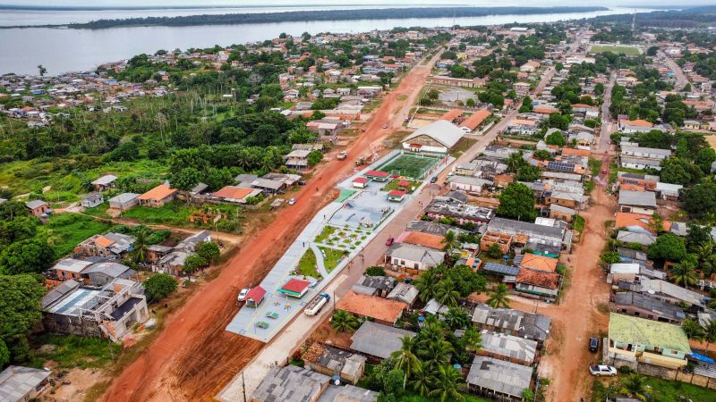 20/06/24 ALMEIRIM
Inauguração do Complexo Urbanística Frei Constâncio.
* Inauguração de Pavimentação Asfáltica de Vias do
Município.
* Entrega de Benefícios do Programa Habitacional Sua
Casa.

FOTOS:RONI MOREIRA/AG.PARÁ <div class='credito_fotos'>Foto: Roni Moreira / Ag.Pará &nbsp;&nbsp;|&nbsp;&nbsp; <a href='/midias/2024/originais/20268_cf96b7f2-fb00-7647-9cc3-f7752672f189.jpg' download><i class='fa-solid fa-download'></i> Download</a></div>