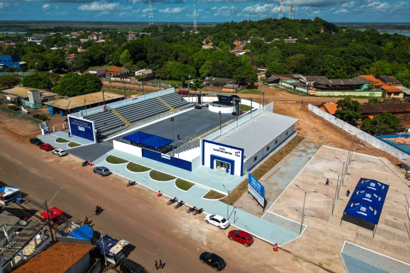 fotos;: Raphael Luz / AGPARÁ

 Entrega Via Asfaltadas + Entrega Centro de Eventos Ione Gantus + Sua Casa + Cred Cidadao <div class='credito_fotos'>Foto: Raphael Luz / Ag. Pará &nbsp;&nbsp;|&nbsp;&nbsp; <a href='/midias/2024/originais/20270_b6957eb3-176b-8904-fb01-1cc57ea81a30.jpg' download><i class='fa-solid fa-download'></i> Download</a></div>