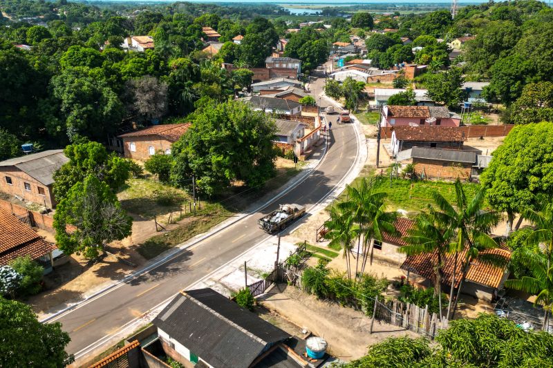 fotos;: Raphael Luz / AGPARÁ

 Entrega Via Asfaltadas + Entrega Centro de Eventos Ione Gantus + Sua Casa + Cred Cidadao <div class='credito_fotos'>Foto: Raphael Luz / Ag. Pará &nbsp;&nbsp;|&nbsp;&nbsp; <a href='/midias/2024/originais/20270_e5bc7f5e-2210-8741-3917-3b5c959cf0b1.jpg' download><i class='fa-solid fa-download'></i> Download</a></div>