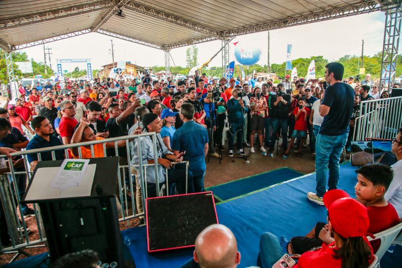 Governador Helder Barbalho Inauguração da Perna Leste

 Fotos Marco Santos/ Ag Pará <div class='credito_fotos'>Foto: Marco Santos / Ag. Pará &nbsp;&nbsp;|&nbsp;&nbsp; <a href='/midias/2024/originais/20297_4fff8b5e-19f8-5746-cc0e-faf85c03dd48.jpg' download><i class='fa-solid fa-download'></i> Download</a></div>