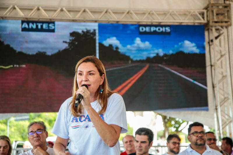 Governador Helder Barbalho Inauguração da Perna Leste

 Fotos Marco Santos/ Ag Pará <div class='credito_fotos'>Foto: Marco Santos / Ag. Pará &nbsp;&nbsp;|&nbsp;&nbsp; <a href='/midias/2024/originais/20297_a05c6a5c-f5cc-0857-870c-ed196bd2413c.jpg' download><i class='fa-solid fa-download'></i> Download</a></div>